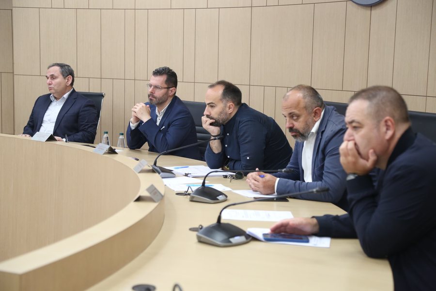 PD dyshon për manipulim, KAS vendos hapjen e 229 kutive të tjera,