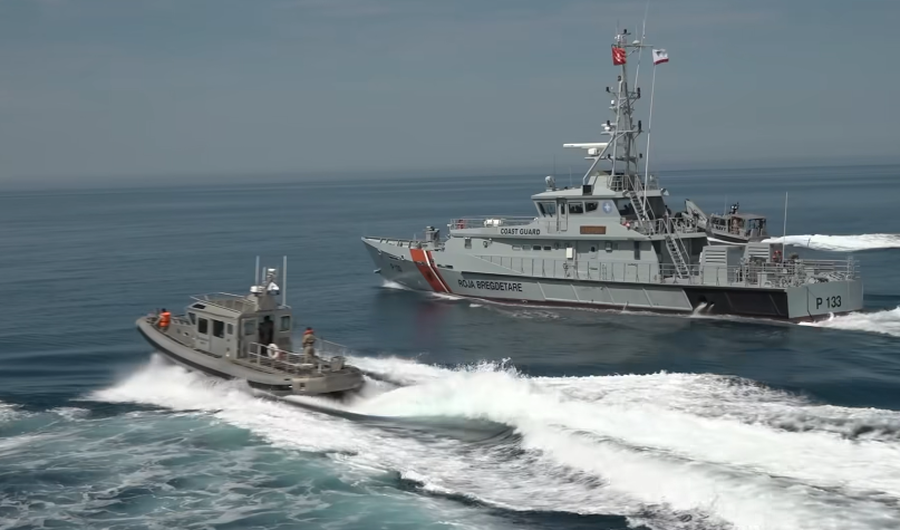 Marinsat amerikanë dhe Flota Detare e Shqipërisë stërvitje