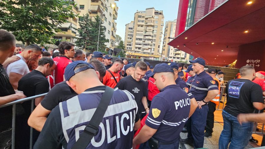 Ndeshja me Serbinë, 3 të arrestuar dhe 10 të proceduar, mes tyre