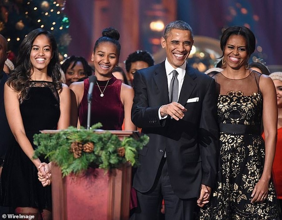 Mes thashethemeve për ndarje, Michelle dhe Barack Obama festojnë