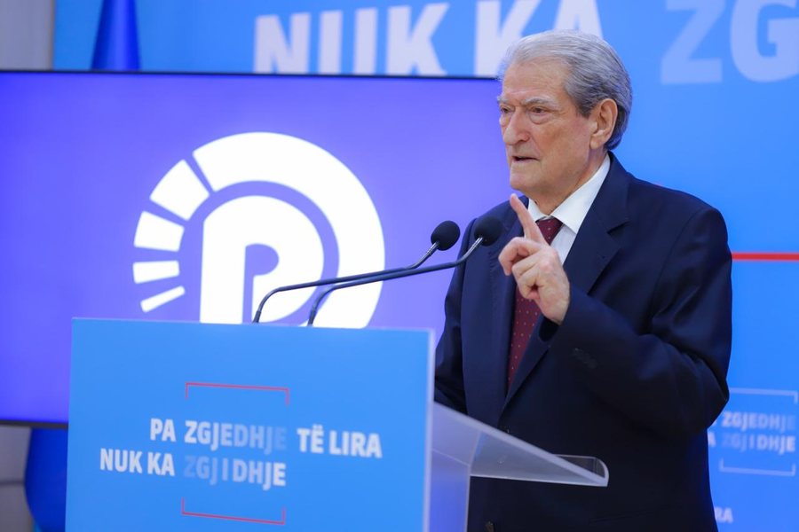 Berisha i përgjigjet Spiropalit: Raporti i PE damkos Ramën, Miss
