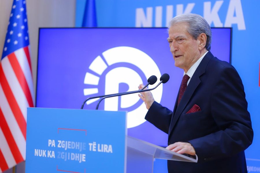 Berisha reagon për “Dosjen Partizani”: Ende nuk kemi në