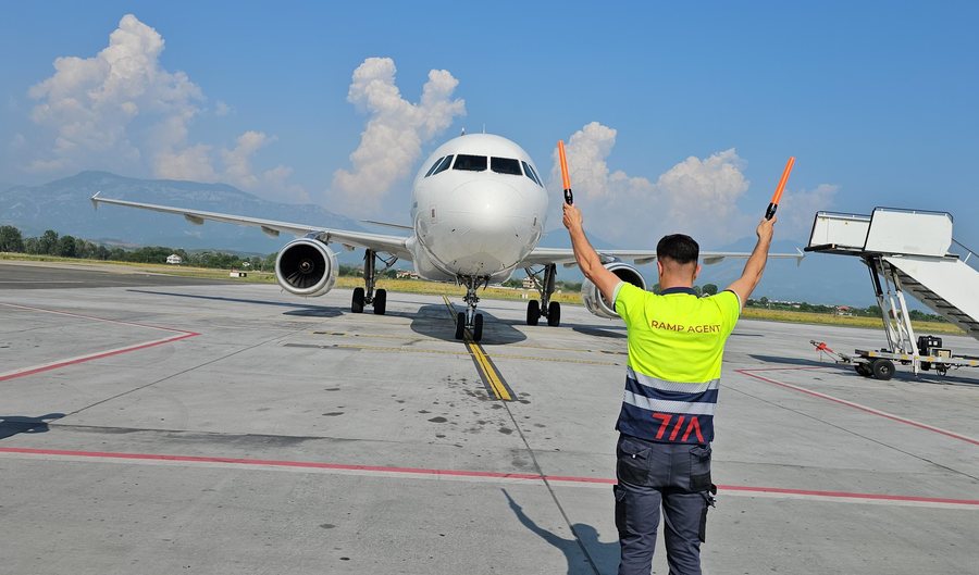 Pjesë të organizatave kriminale, ekstradohen nga Tirana në Itali
