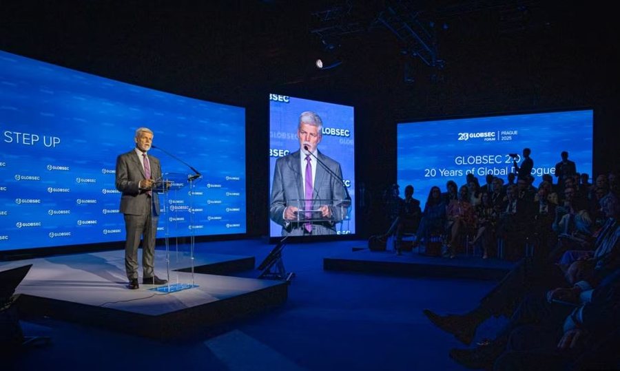 Nga Ukraina te Ballkani, Praga pret liderët për të diskutuar