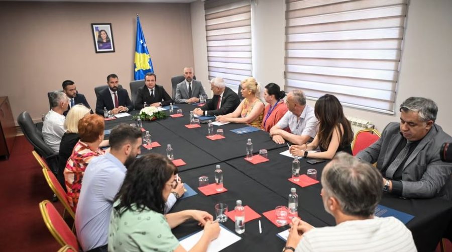Mitrovica Joint Board holds first meeting, who were present?