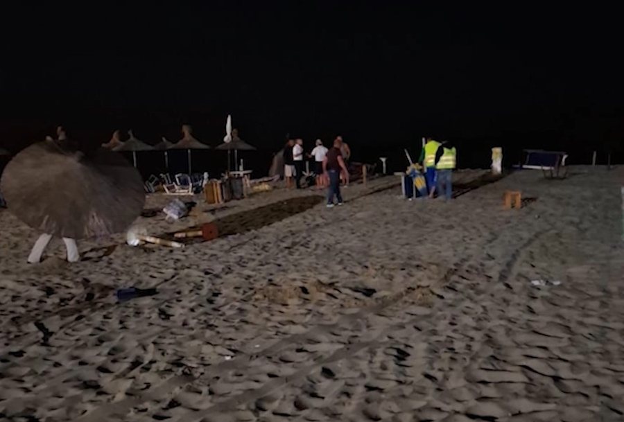 Policia heq 70 komplete çadrash dhe shezlongësh të vendosura