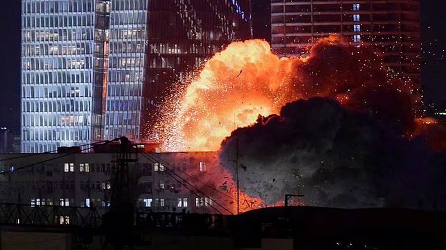 Marina amerikane rrëzon raketa nga Irani pranë Izraelit