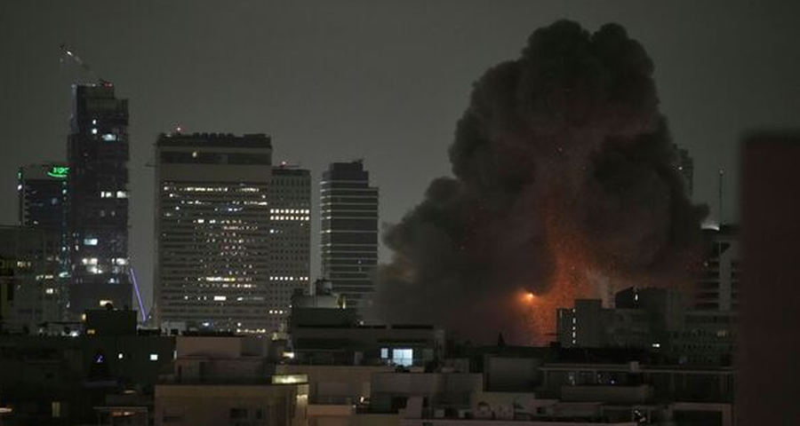 Trump i paralajmëroi të mos prekin amerikanët, raketat e Iranit