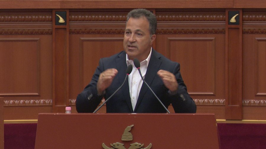 Peleshi: Opozita nuk vjen në Komisione, por do ta mbyllim me sukses