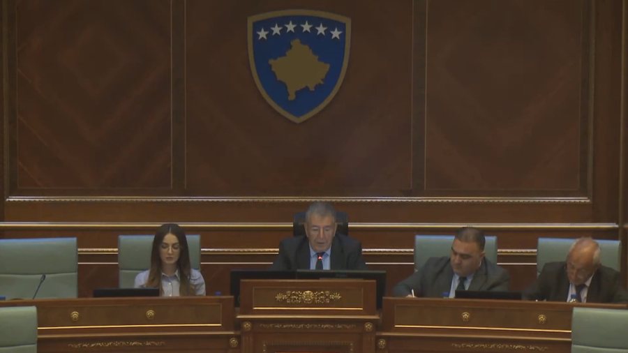 Vijon kriza politike në Kosovë, opozita fajëson Kurtin: Po izolon