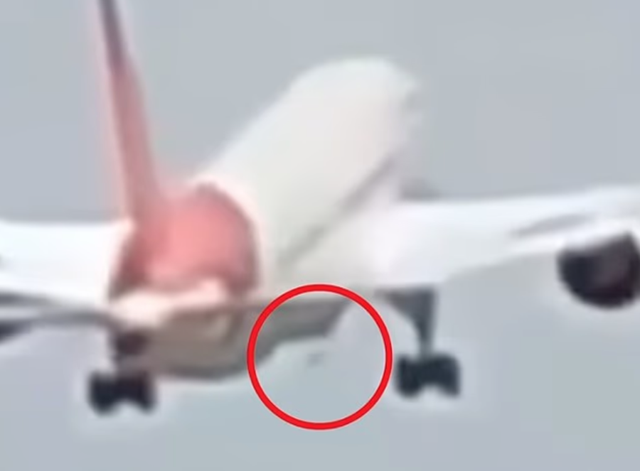 Zbardhet arsyeja tronditëse për rrëzimin e avionit në Indi