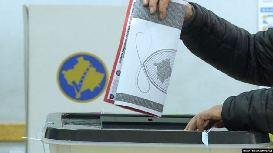 "Të paktën 3 vit banor i komunës", kushte shtesë