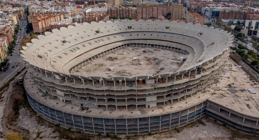 16 vite në harresë, nisin punimet në stadiumin
