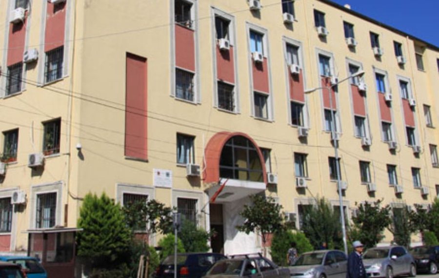 Incidenti ku u dëmtua turisti belg, Gjykata e Durrësit lë të