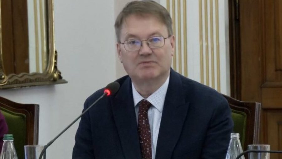 Ambasadori britanik: Nevojë urgjente për reformim të ligjit