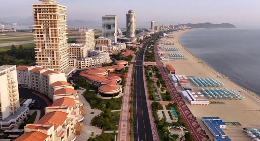 Koreja e Veriut hap resortin e parë, Kim vë bast për turizmin
