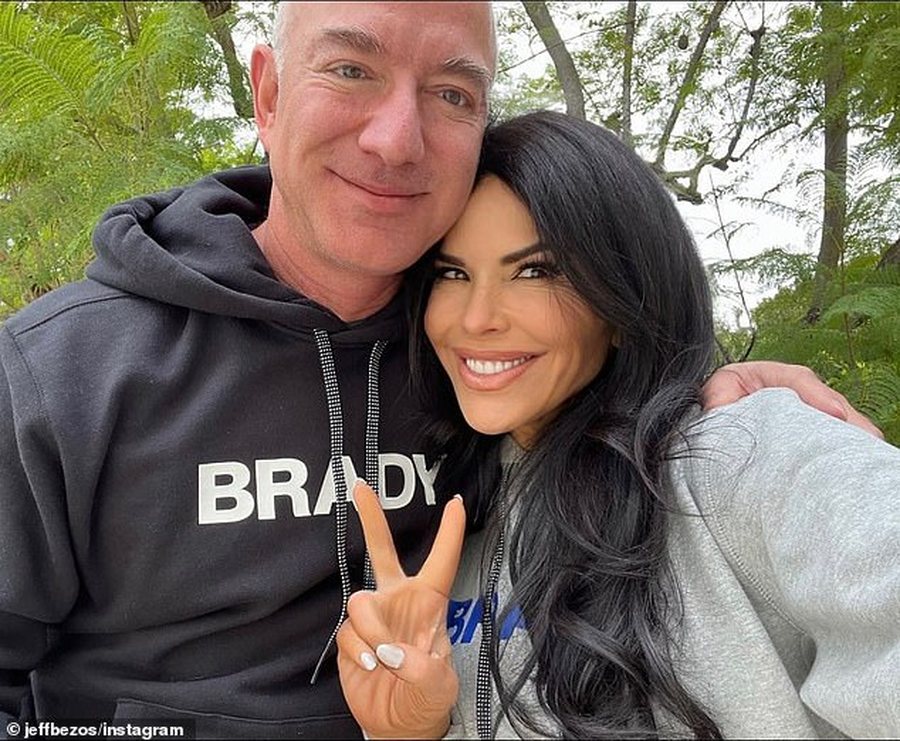 Kush është Lauren Sanchez, bashkëshortja e ardhshme e njeriut