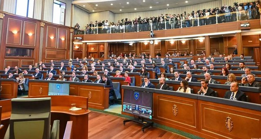 Kushtetuesja në Kosovë merr vendim: Kuvendi të konstituohet