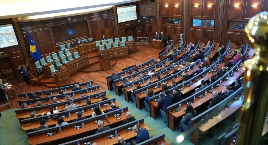Kushtetuesja obligon deputetët ta konstituojnë Kuvendin brenda 30