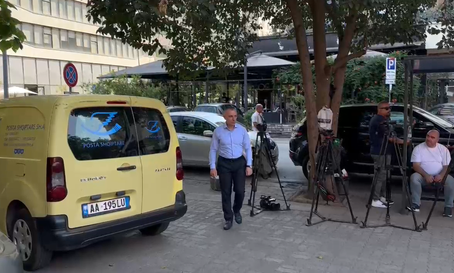 Deputeti i zgjedhur i PD, Arjan Ndoja paraqitet në GJKKO