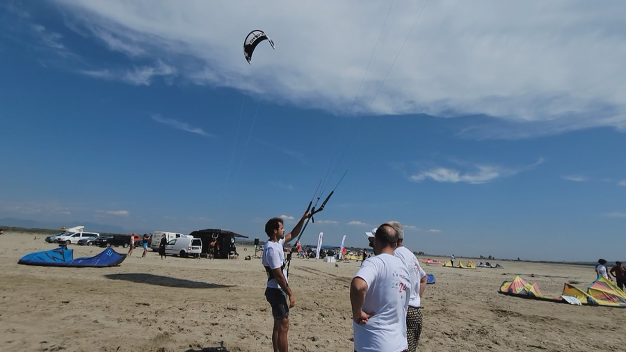 "Kitesurf" on the coast of Durrës, extreme sports championship