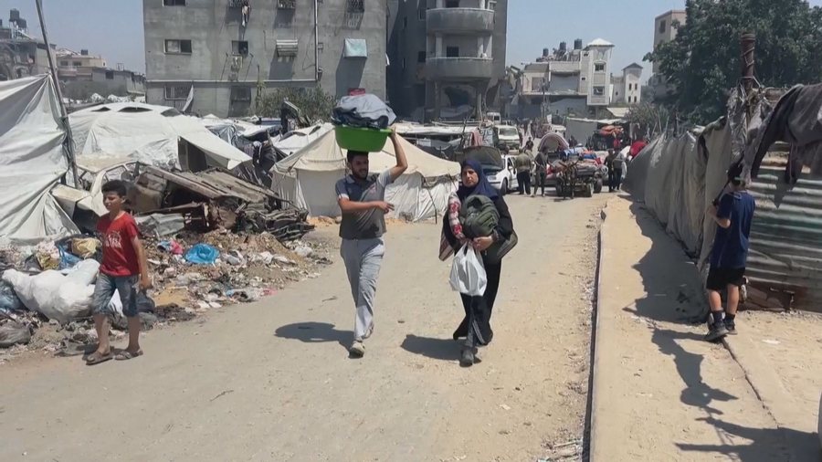 Izraeli intensifikon sulmet në Gaza, evakuime masive, frikë për