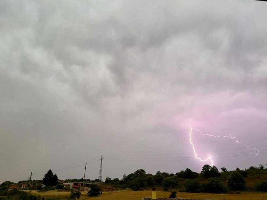 Heat wave hits Southern Europe, rare meteorological phenomena observed in