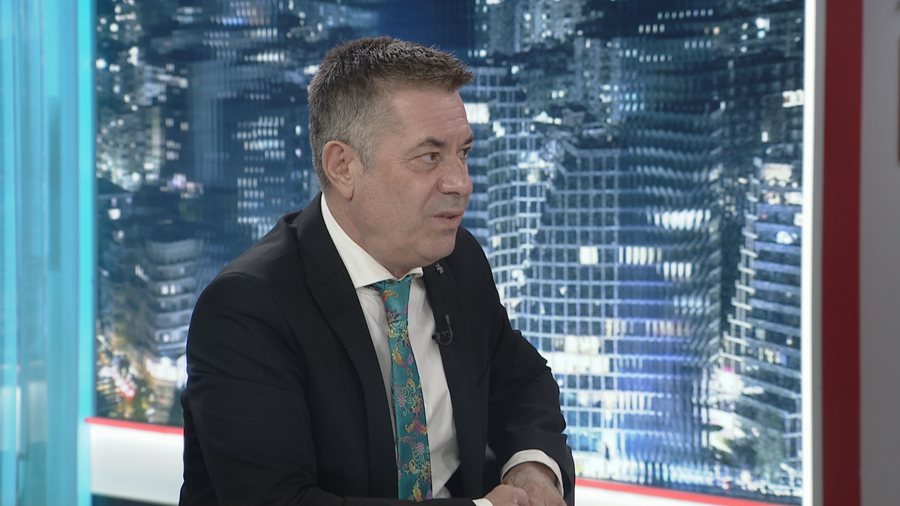 Përplasjet Rama-Kurti, Vangjeli: Shqiptarët hakërrehen dhe i