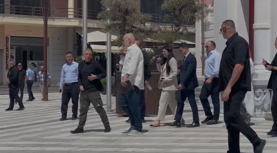 Rama nuk gjen qetësi me PS-në e Vlorës