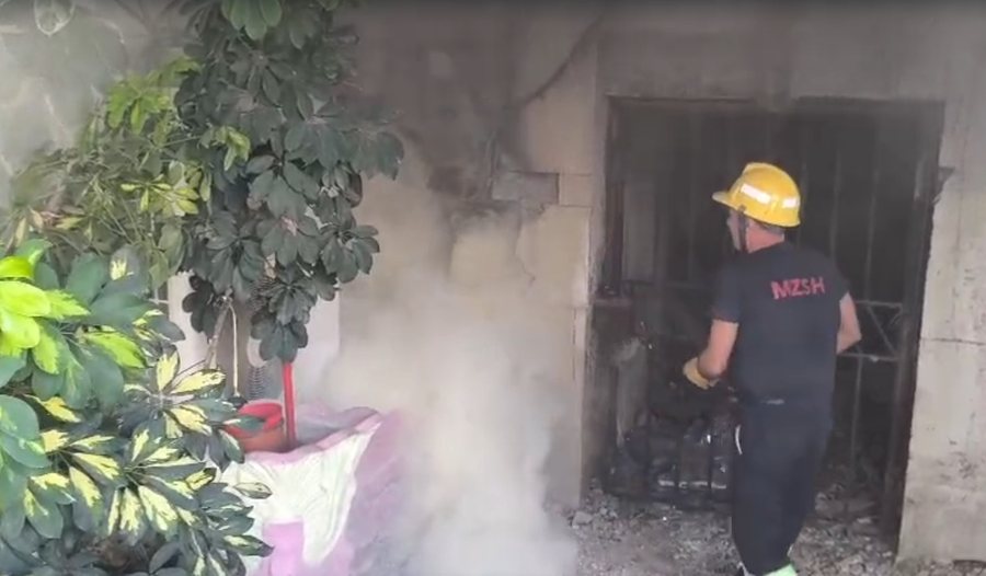 Fire in a building in Gjirokastra