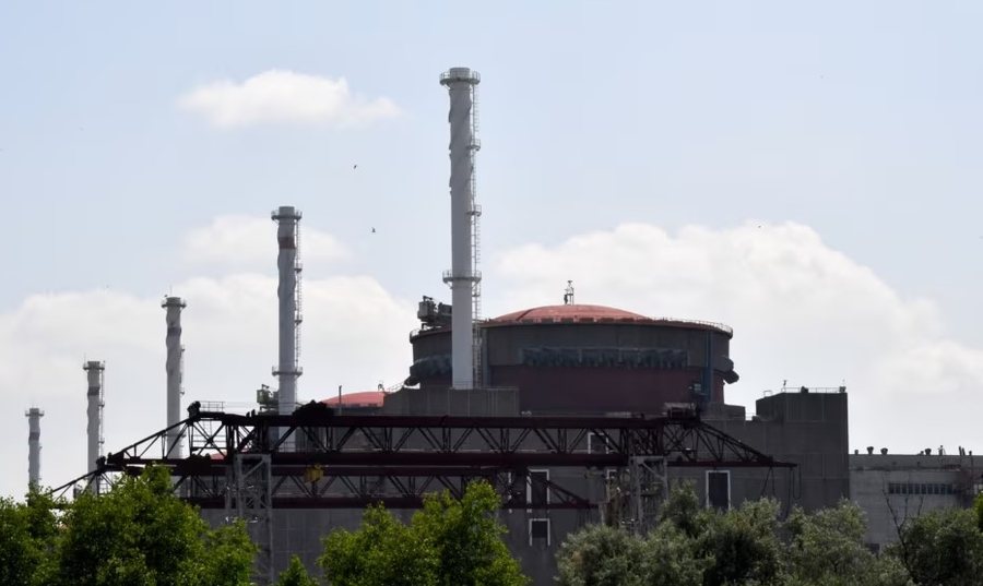 Power outage at Zaporizhia nuclear power plant, Ukraine blames Russia
