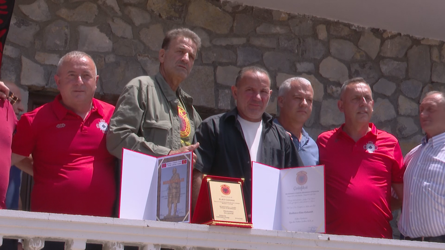 Symbol of KLA resistance, memorial plaque placed on Cahan's tower in Has