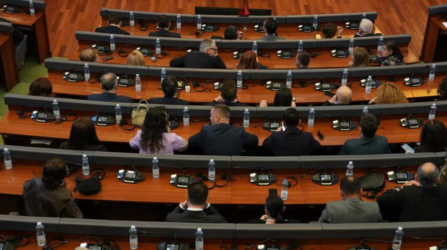 Mandati i deputetëve në rrezik? Dështon sërish konstituimi i