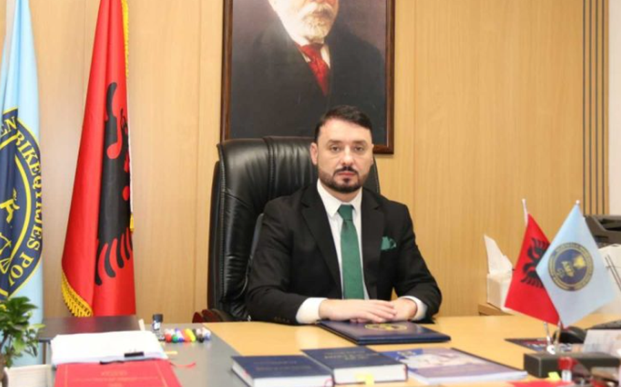 Dorëhiqet nga detyra kreu i AMP-së, Florian Sulejmani
