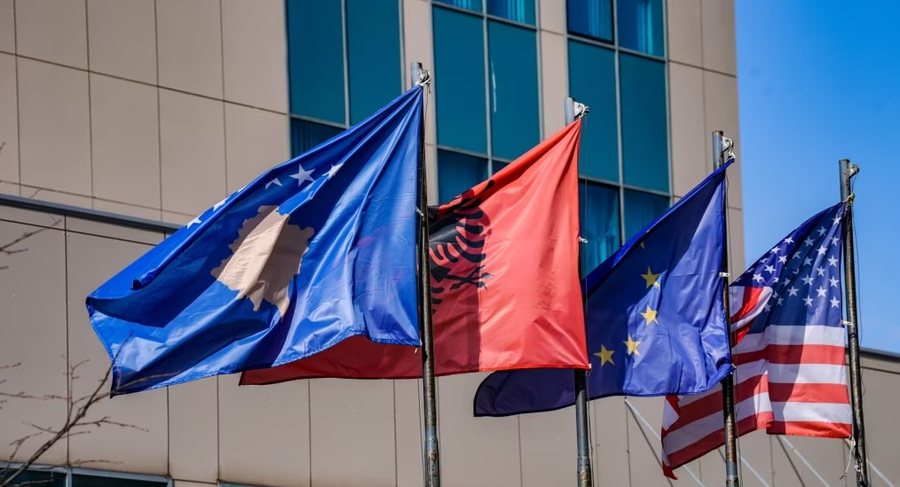 Trump dhe Osmani flasin për kërcënime nga Serbia, Qeveria hesht