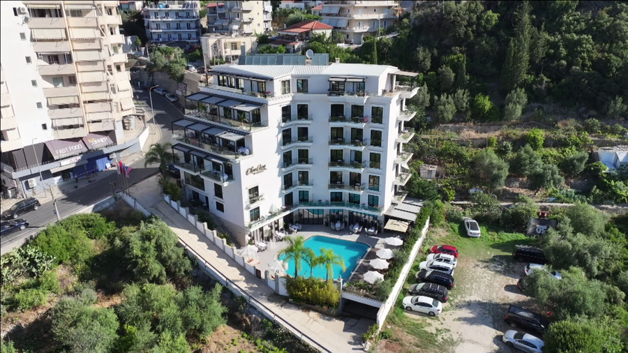 Himara – Aty ku deti flet me gurët e historisë dhe çdo