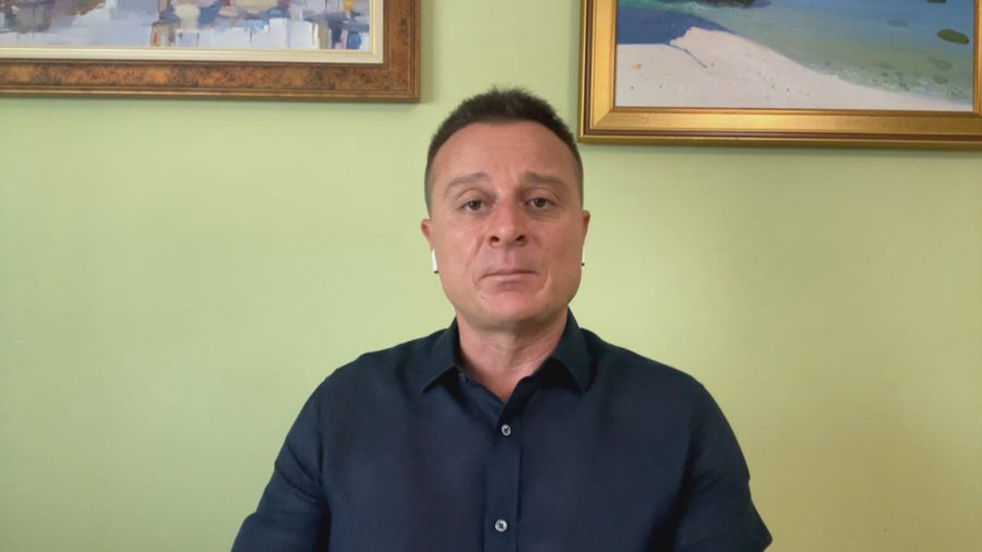 “Aksioni për ndërtimet i vonuar”, Hoxha: U dhanë leje
