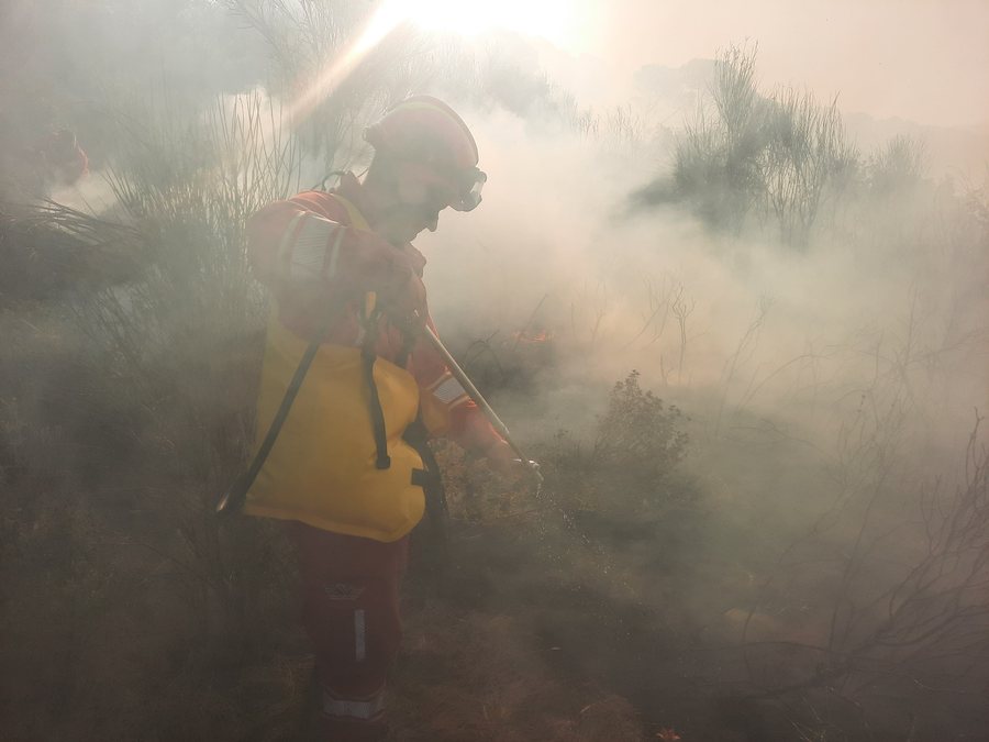 Fires in the country, here are the critical hotspots where helicopter