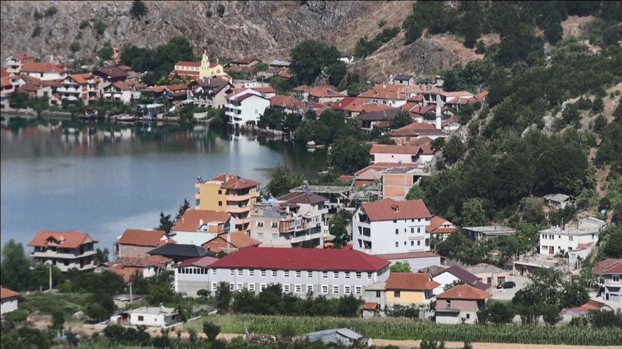 Ndodhet në Shqipëri, zhytuni në vendbanimin më të