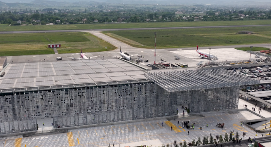 Aeroporti i Tiranës mirëpriti mbi 1.1 milion pasagjerë në