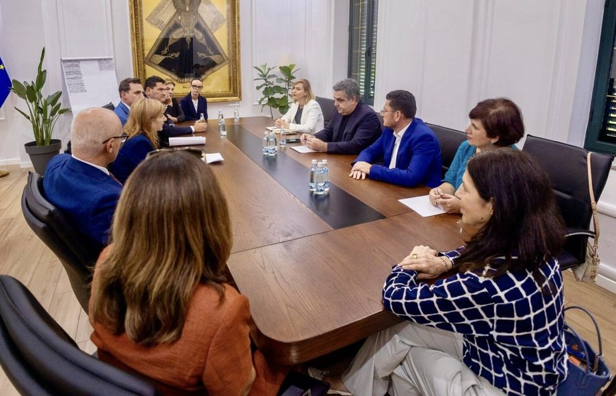 Ministri Gonxhja takim me drejtoreshën e ISSH në Itali, diskutohet mbi