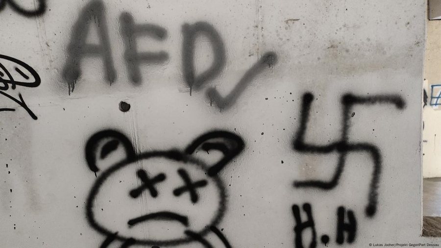 100 vjet "Mein Kampf" - Jehona e ideve të Hitlerit vazhdon
