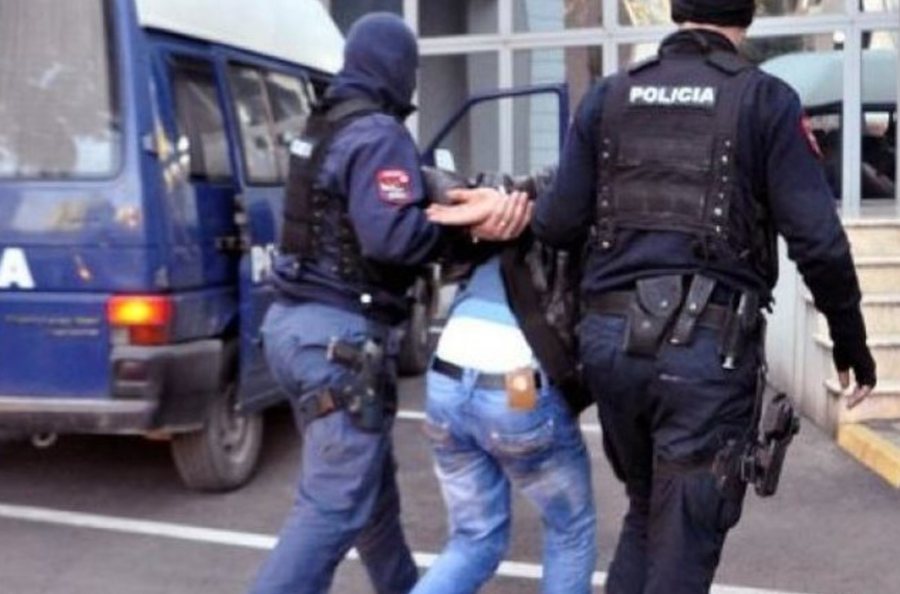 Kanosje dhe përndjekje në rrjetet sociale, arrestohen dy të rinj