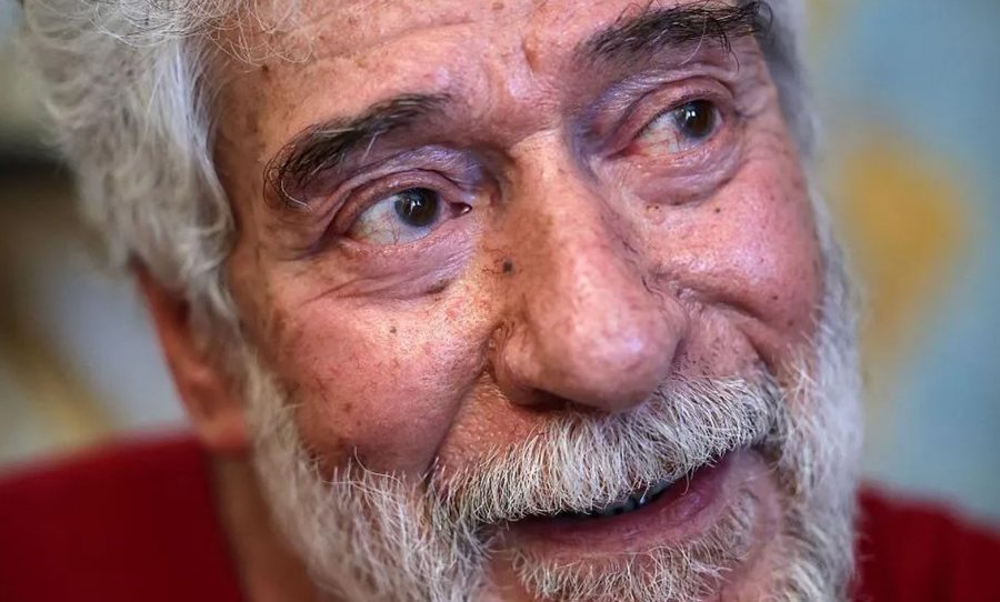 Pas 41 vitesh burg, Abdallah lirohet nga Franca, burgimi më i gjatë