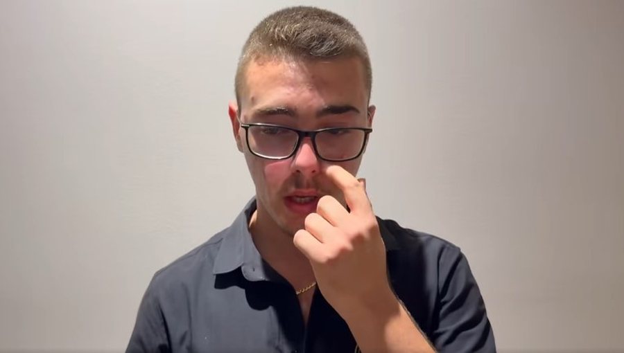 The 18-year-old waiter confessed to being raped by the former Vlora Traffic