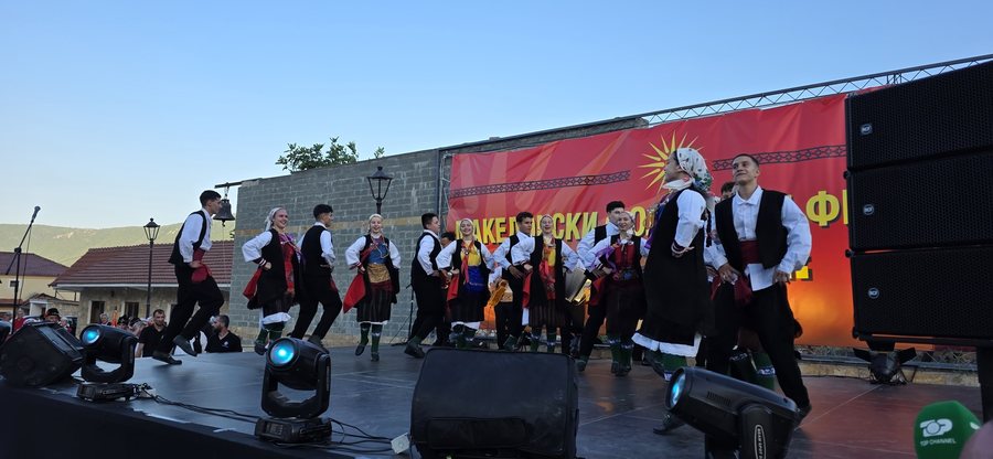 “Mirë se erdhe Heroi ynë”. Festivali folklorik në