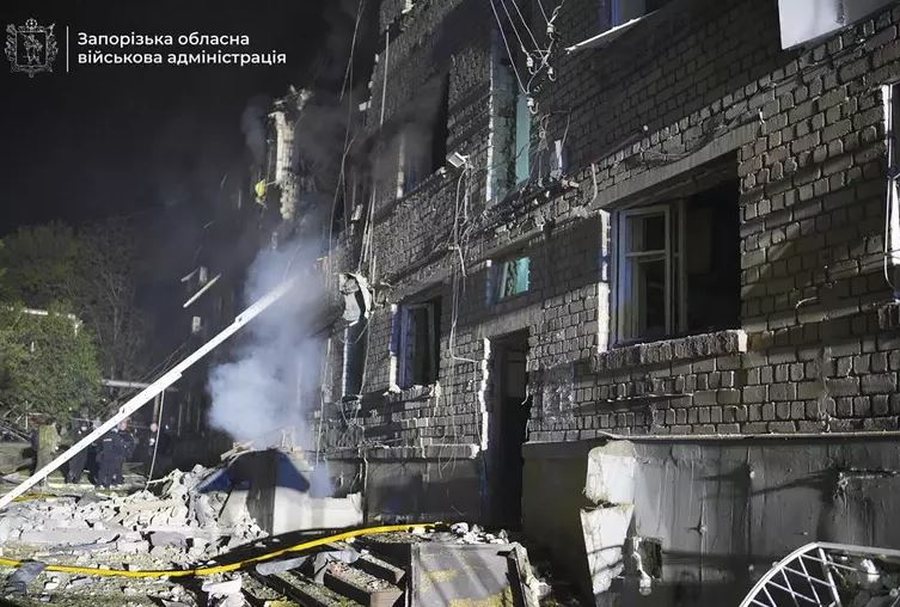 672 sulme në 24 orë! Rusia sulmon burgun në Zaporizhzhia, viktima