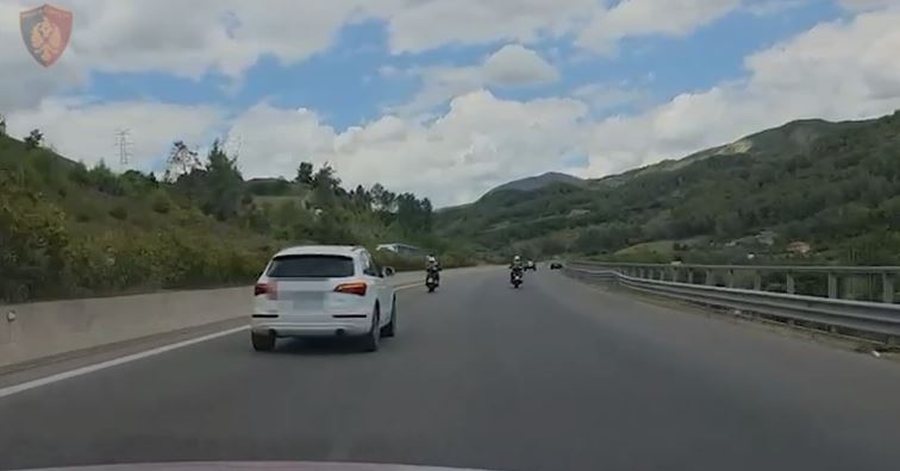 Kapet në autostradën Tiranë–Elbasan, kreu i një