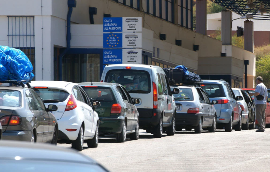 Korrupsioni në anën greke të Qafë Botës,