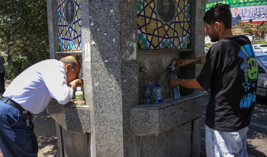 Tehran runs dry after US bombs, government declares 1 week holiday for people to